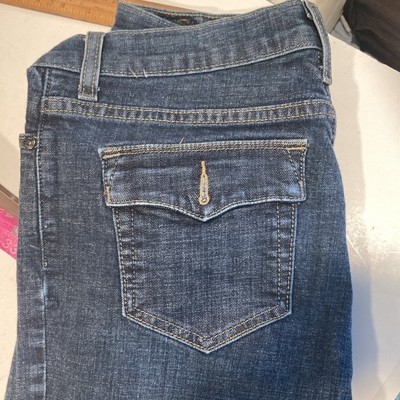 Levi's Perfectly Slimming Boot Cut 512 Jeans 10 Short Medium Cotton Blend - Picture 12 of 16